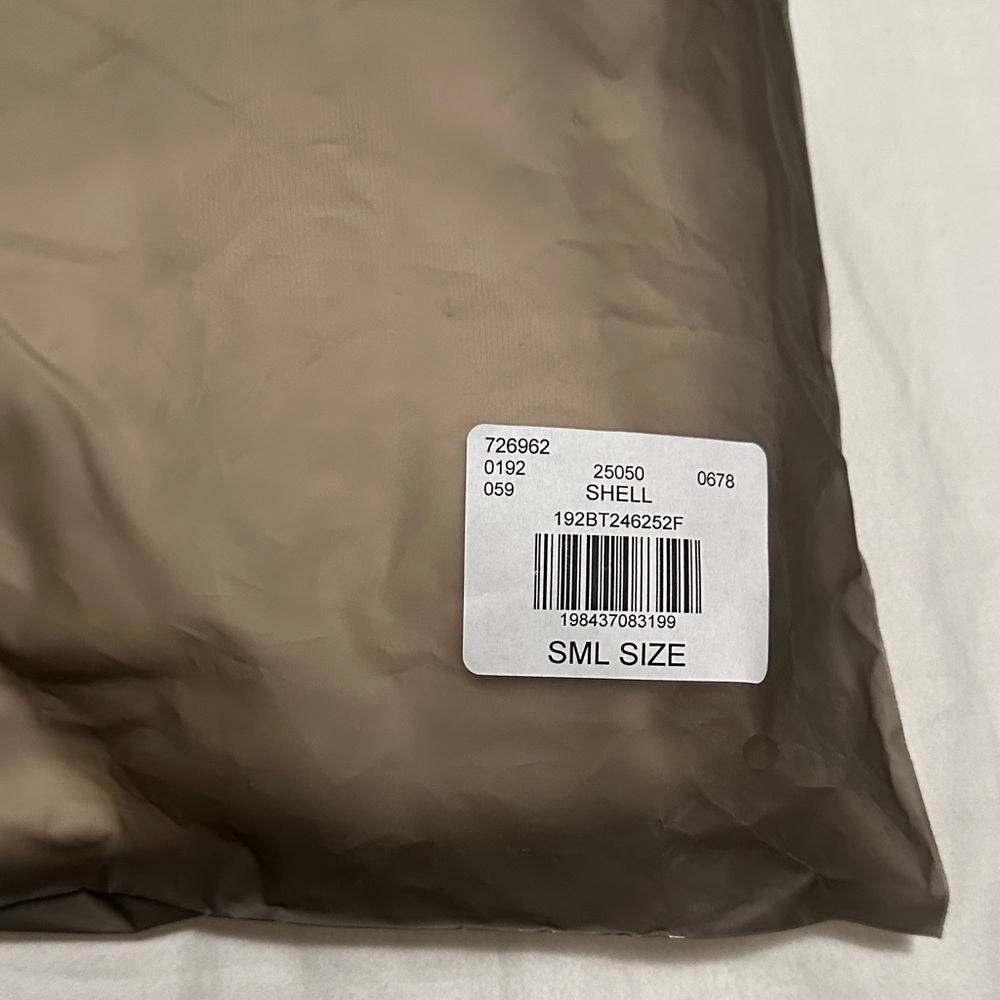Fear of God Essentials Fleece Hoodie Egg Shell - Picture 10 of 10